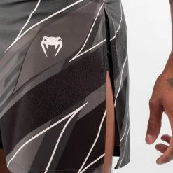 UFC Venum Authentic Fight Night Men's Gladiator Shorts - Black -Cheap Boxing Store 1 252F0 252Fc 252Fc 252F10ccd6a20d6bbbadc816b5ad51cf733edb6726e0 VNMUFC 00003 001 07 fa8d8c0b d5df 4848 b1aa 02756f56ffc2