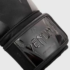 Venum Impact Boxing Gloves - Black/Black -Cheap Boxing Store 1 252F1 252F5 252Fb 252F115b08d8a26914801f75231be7868235acc08000 IMG 9557 copie