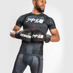 Venum Okinawa 3.0 Rashguard Short Sleeves - Black/Red