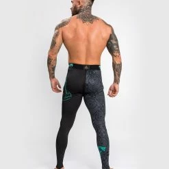 Venum Assassin's Creed Reloaded Spats - Black -Cheap Boxing Store 1 252Fe 252F8 252F5 252F1e85fc177fd337ecd80a18aba076e1c23a44460f SPATS ASSASSINSCREED BLACK 07