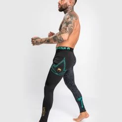 Venum Assassin's Creed Reloaded Spats - Black -Cheap Boxing Store 2 252Fb 252F7 252Fb 252F2b7b80296f422b2766929beab2de9df06d0c8350 SPATS ASSASSINSCREED BLACK 04