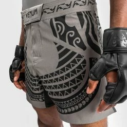 Venum Nakahi Fightshort - Grey -Cheap Boxing Store 3 252F9 252F1 252Ff 252F391ff7e0685237944584fce0e3cc33651473406b FS NAKAHI GREY 41 71795dc6 2c89 4dbb bf00 0386dfb65de0