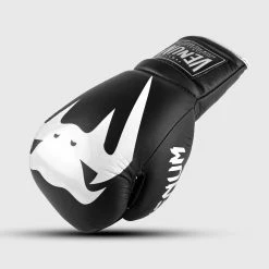 Venum Giant 2.0 Pro Boxing Gloves - With Laces - Black/White 22 Venum Giant 2.0 Pro Boxing Gloves - With Laces - Black/White -Cheap Boxing Store 4 252F0 252F2 252F1 252F40216414330350c9de96628f2ff678dd48bfe80d IMG 8283 copie 1 3becb898 edfa 4422 a687 a2451fba1a24