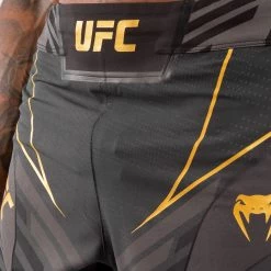 UFC Venum Authentic Fight Night Men's Shorts - Long Fit - Champion 13 UFC Venum Authentic Fight Night Men's Shorts - Long Fit - Champion -Cheap Boxing Store 4 252Fe 252Fb 252F8 252F4eb8d72ae530bb24e07090e0f40517f0ec7339e1 VNMUFC 00002 126 06