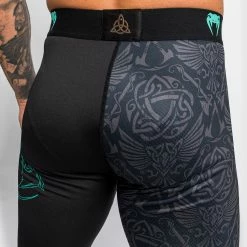 Venum Assassin's Creed Reloaded Spats - Black -Cheap Boxing Store 5 252F7 252F7 252F9 252F5779e563d3ac1f544bf7c190632b6f789bc0ef54 SPATS ASSASSINSCREED BLACK 13