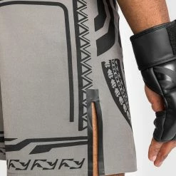 Venum Nakahi Fightshort - Grey -Cheap Boxing Store 5 252F8 252F9 252F2 252F5892988d2c8cb8bfccf7c1b7a5881dce30ac70aa FS NAKAHI GREY 42 e0e208fc 39ba 4a09 879d 0c8ddfbdc9dd