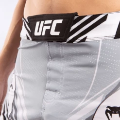 UFC Venum Pro Line Men's Shorts - White -Cheap Boxing Store 7 252Ff 252F6 252F8 252F7f687c523c673070ae9b4c2ced5ee6430d83fd28 9 42b54219 a72e 4b69 bb49 498fed18d132