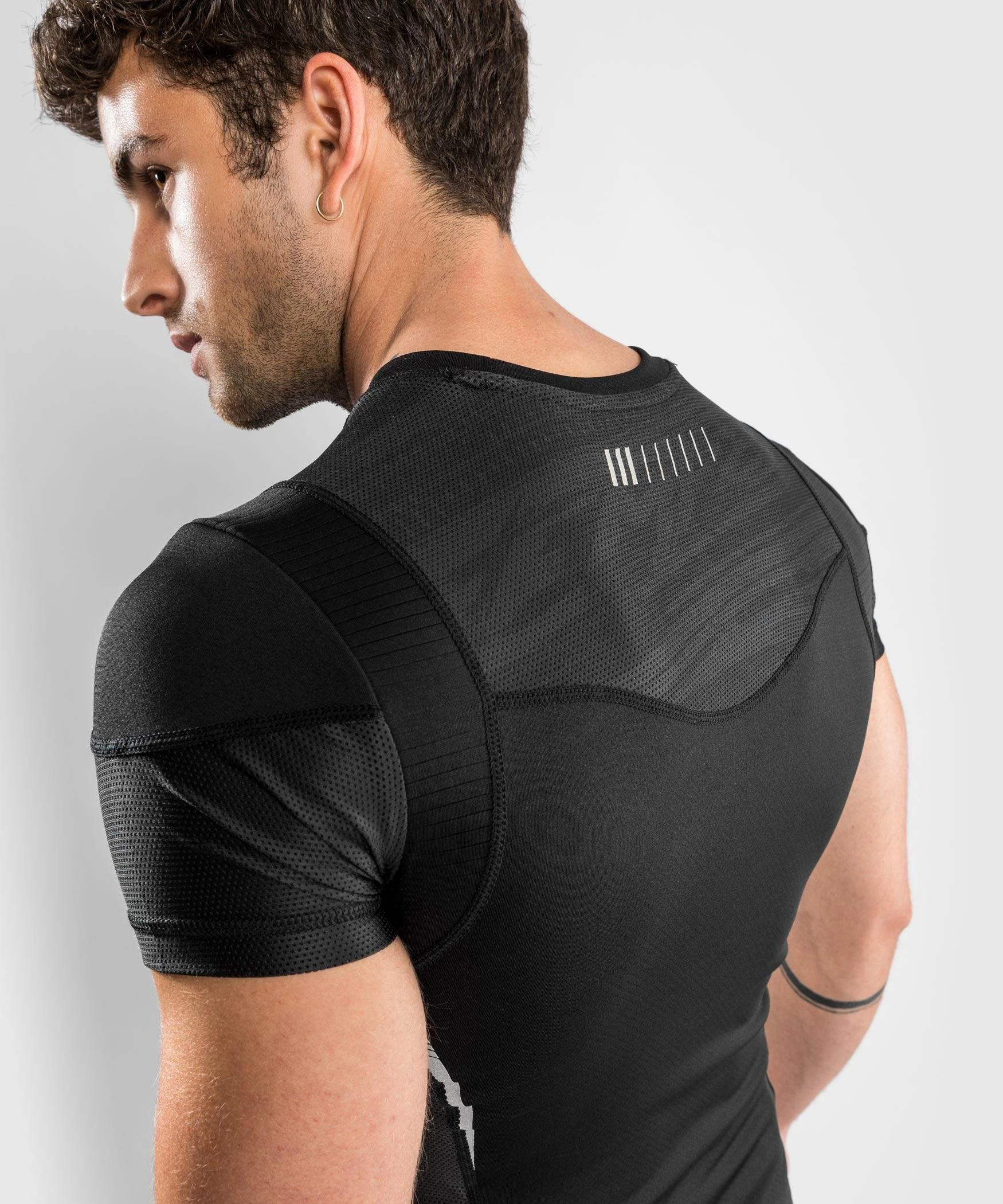 Venum Tempest 2.0 Rashguard Short Sleeves - Black/Grey - Image 6