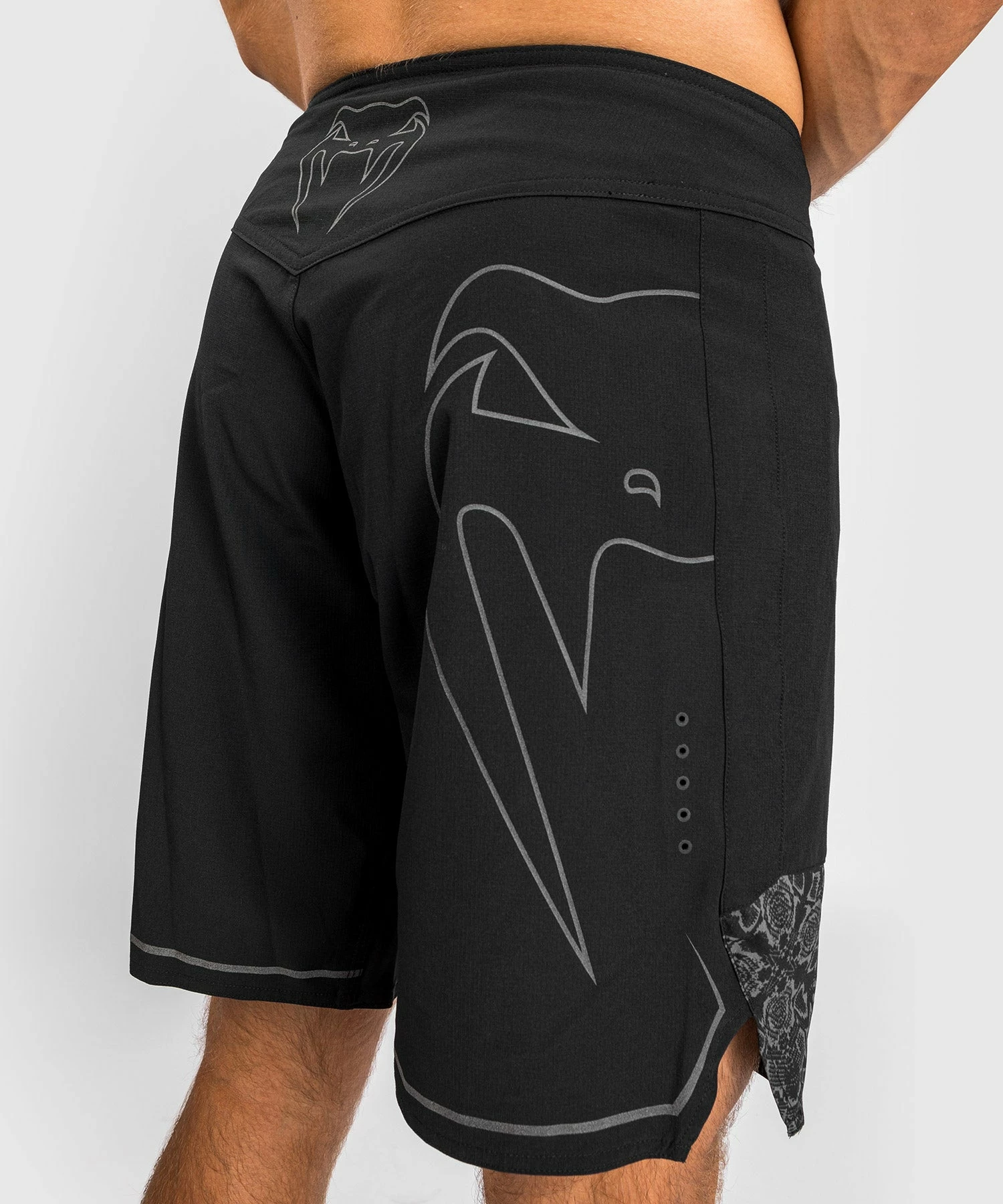 Fightshorts Reflective Light 4.0 Venum - Black/Black - Image 7