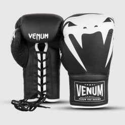 Venum Giant 2.0 Pro Boxing Gloves - With Laces - Black/White -Cheap Boxing Store IMG 7925 copie 3eca6f95 b60e 4422 b1fa 72f4f16cca27