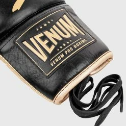 Venum Hammer Pro Boxing Gloves - With Laces - Black/Gold -Cheap Boxing Store IMG 7984 copie
