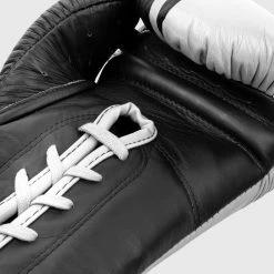 Venum Shield Pro Boxing Gloves - With Laces - Black/White -Cheap Boxing Store IMG 8317 copie 1