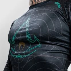 Venum Assassin's Creed Reloaded Rashguard - Long Sleeves - Black -Cheap Boxing Store d 252F6 252F9 252F1 252Fd69196937622a8317d8d28aceb66d01c46424d2d RASH LS ASSASSINSCREED BLACK 08