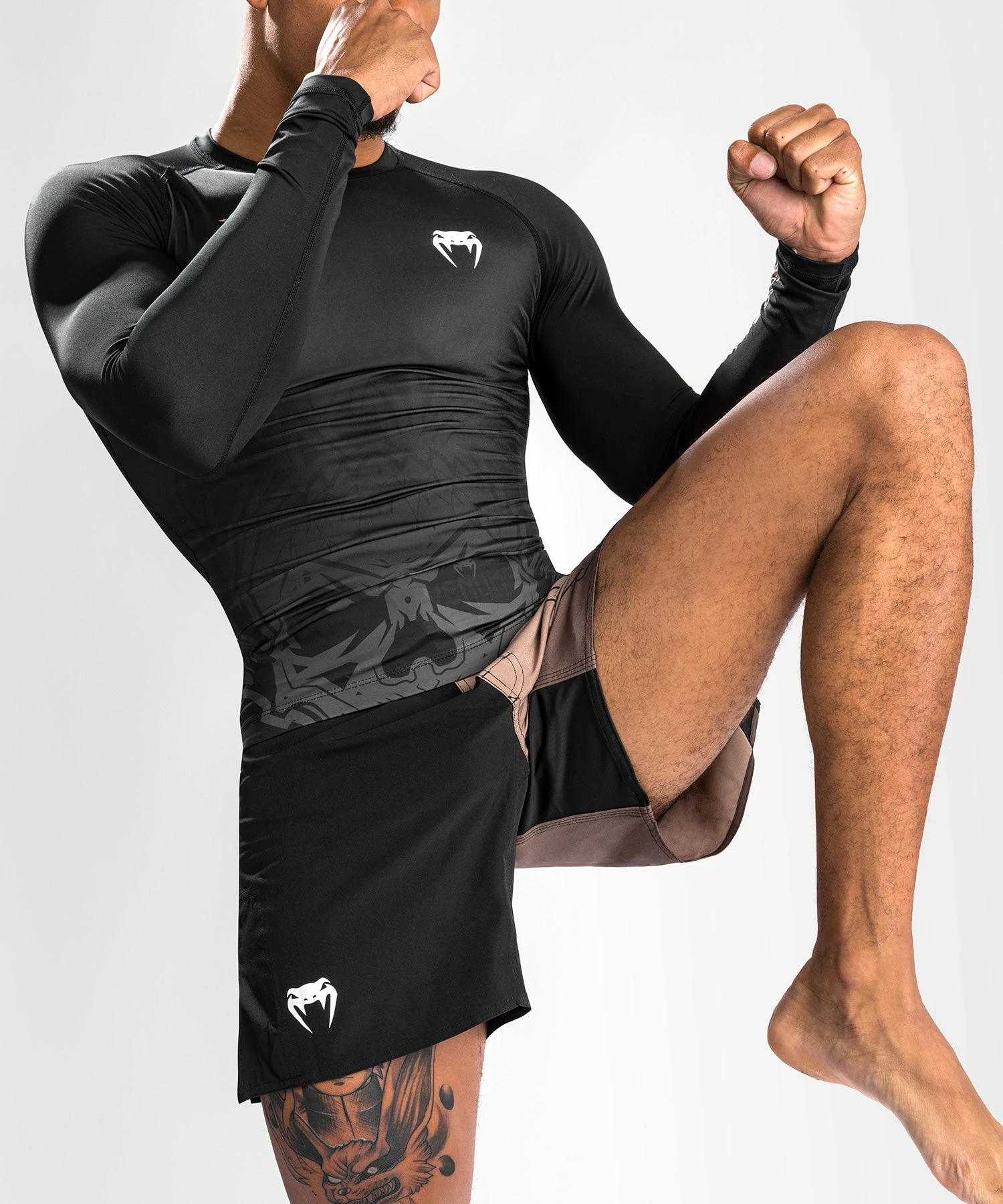 Venum Reorg Fightshorts - Black 11 Venum Reorg Fightshorts - Black - Image 9