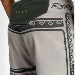 Venum Nakahi Fightshort - Grey -Cheap Boxing Store e 252Ff 252F9 252F4 252Fef94b89e4679ffdb9ebf25da3eff81aca03f8849 FS NAKAHI GREY 43 4a9f0fe5 94b4 4659 86f6 c253cfe59d93