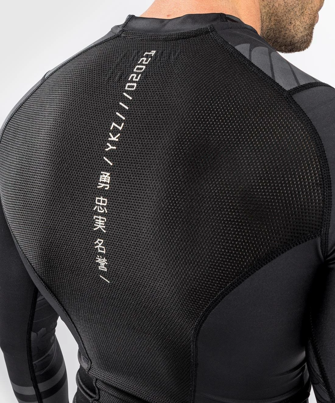 Venum YKZ21 Rashguard Long Sleeves - Black/Black - Image 6