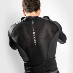 Venum YKZ21 Rashguard Long Sleeves - Black/Black -Cheap Boxing Store f 252Fe 252Fc 252F2 252Ffec2238b2823ed7db8bea2bcb9ec599140584d3b RASH LS YKZ BLACK BLACK 05 44c02fc6 2a32 44e6 b52f 6c4707dfc848